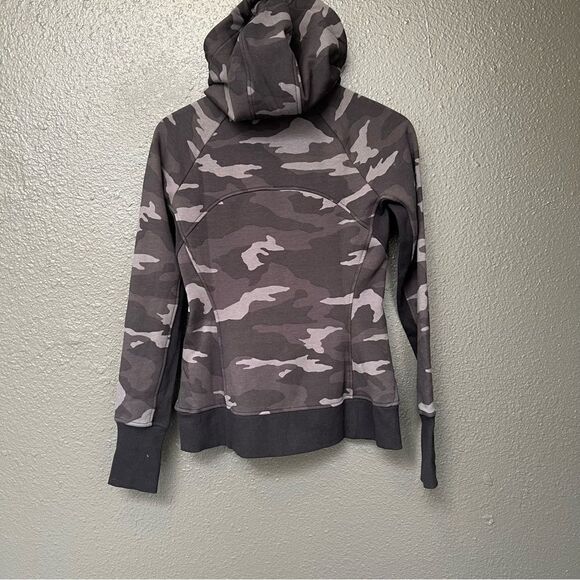 Athleta Triumph Printed Hoodie - Picture 7 of 15